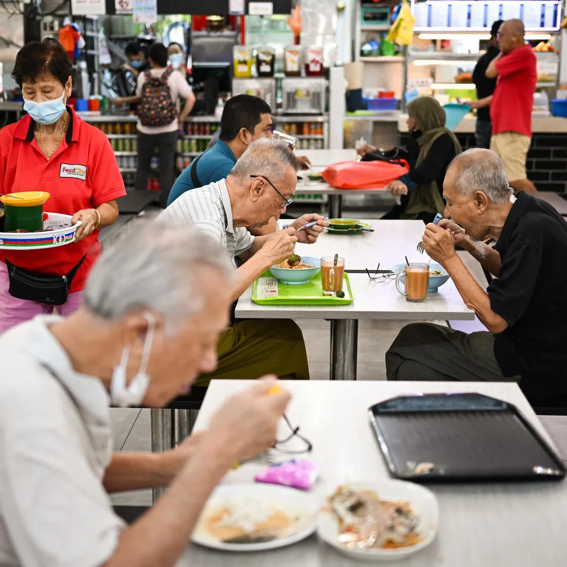 There are currently 776 HDB coffee shops, of which 374 are owned by HDB and 402 are privately owned.