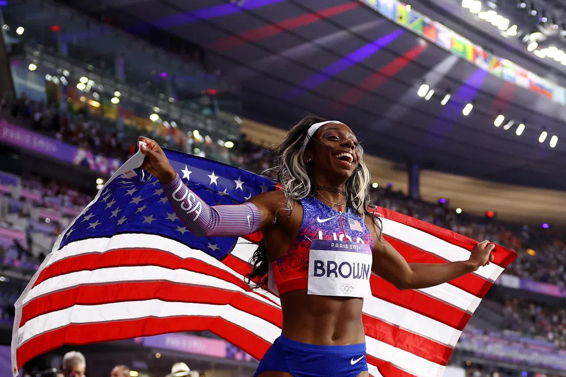 Paris 2024 Olympics - Athletics - Women's 200m Final - Stade de France, Saint-Denis, France - August 06, 2024. Bronze medallist Brittany Brown of United States celebrates after the 200m final. REUTERS/Hannah Mckay