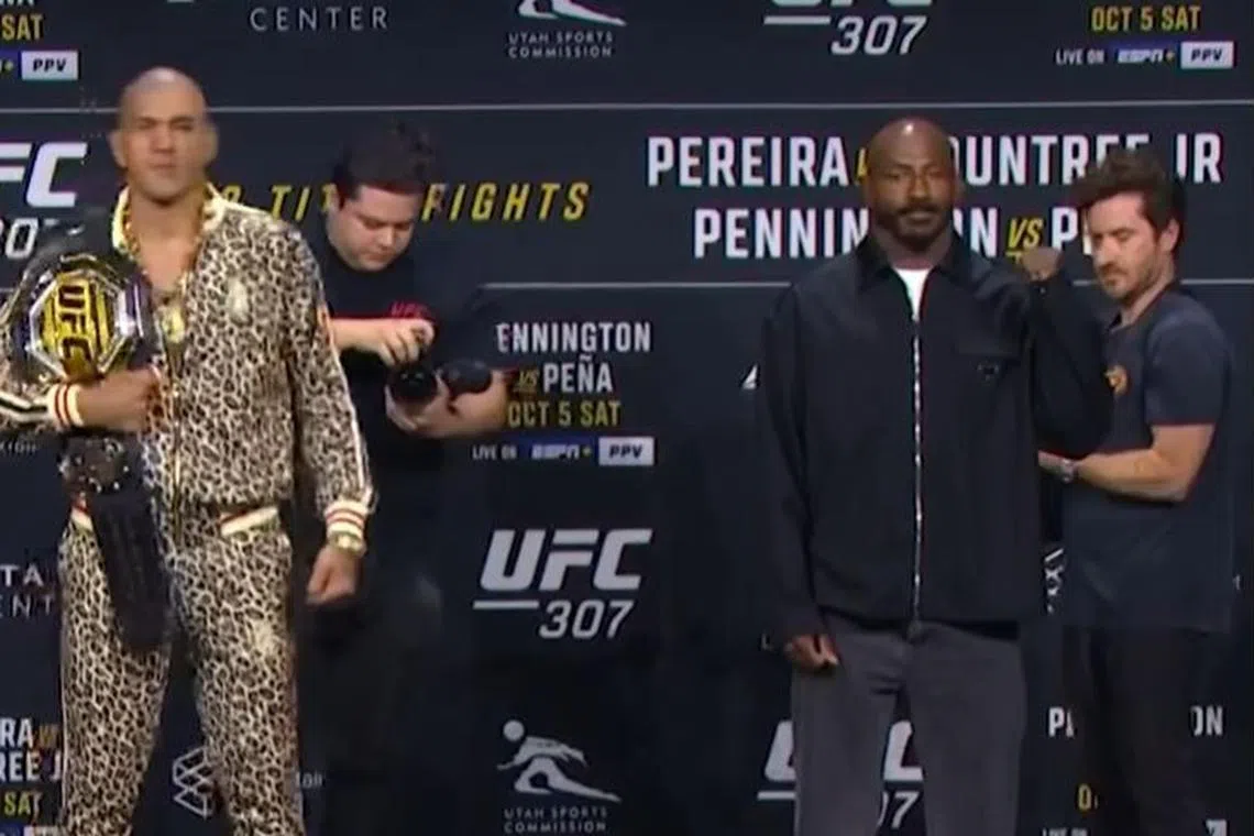 Alex Pereira said at the pre-fight press conference that he greatly respects Khalil Rountree Jr. for accepting the fight.