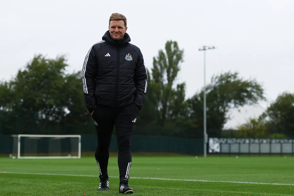 Soccer Football - UEFA Champions League - Newcastle United Training - Newcastle United Training Centre, Newcastle, Britain - September 17, 2025 Newcastle United manager Eddie Howe during training Action Images via Reuters/Lee Smith
