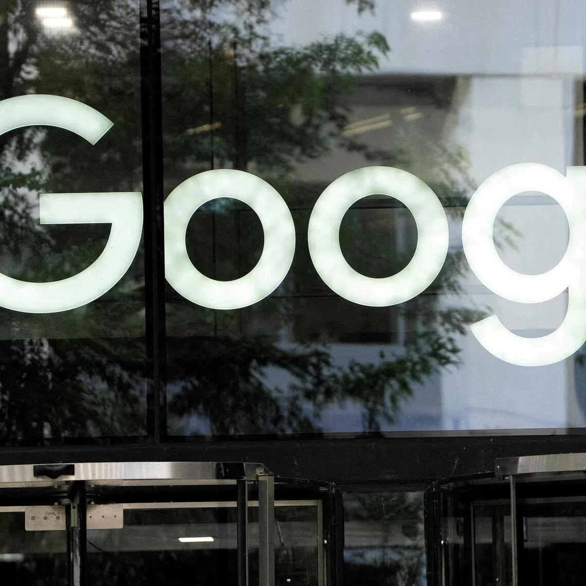 Switzerland’s Competition Commission is investigating Google for removing the “Choice Screen” feature.