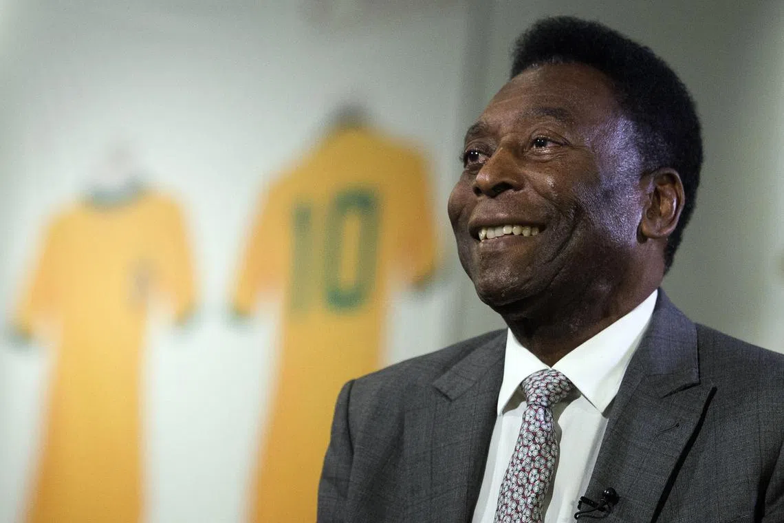 Players to politicians paid tribute to Pele, the "immortal" Brazilian football star, after his death from cancer.