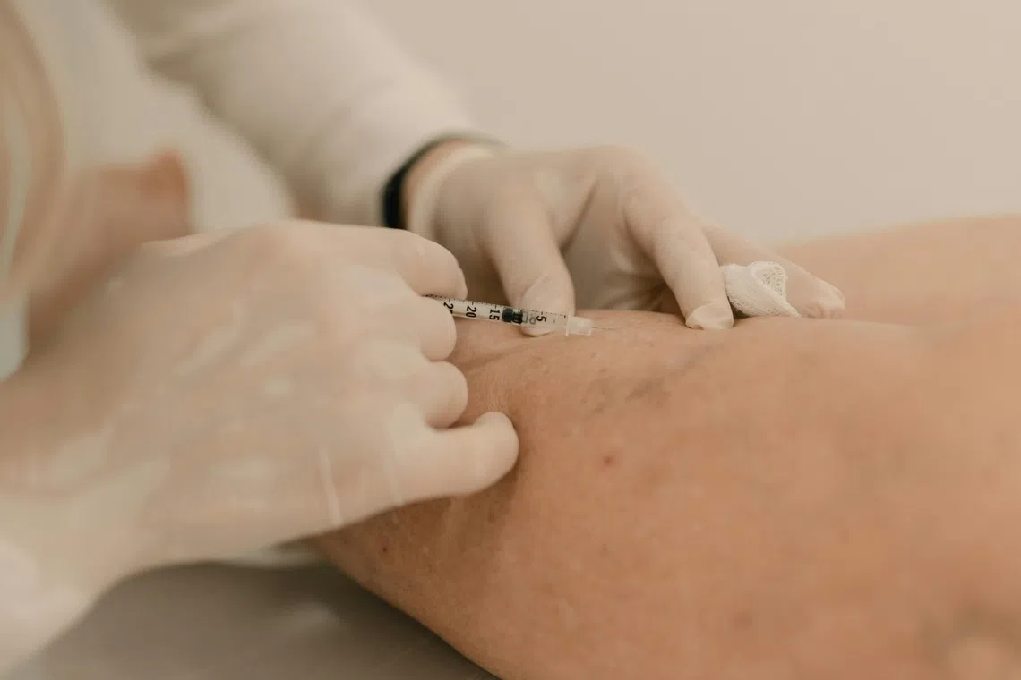 Those who started their vaccination series with HPV2 or HPV4, and are pending further doses, may complete it by receiving the HPV9 vaccine.