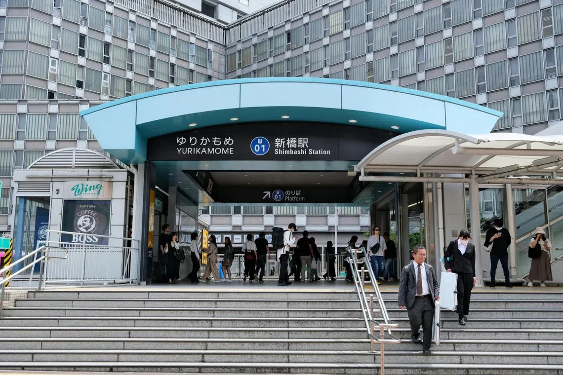 Base pay for full-time workers in Japan rose by a record 2.9 per cent in August from a year ago, accelerating from a 2.6 per cent pace in July.