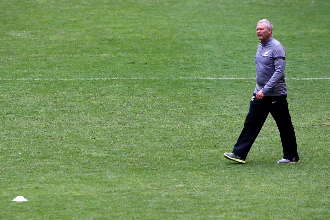 New Zealand's national soccer team coach Ricki Herbert walks during a training session at Azteca stadium in Mexico City November 12, 2013. REUTERS/Edgard Garrido/File Photo