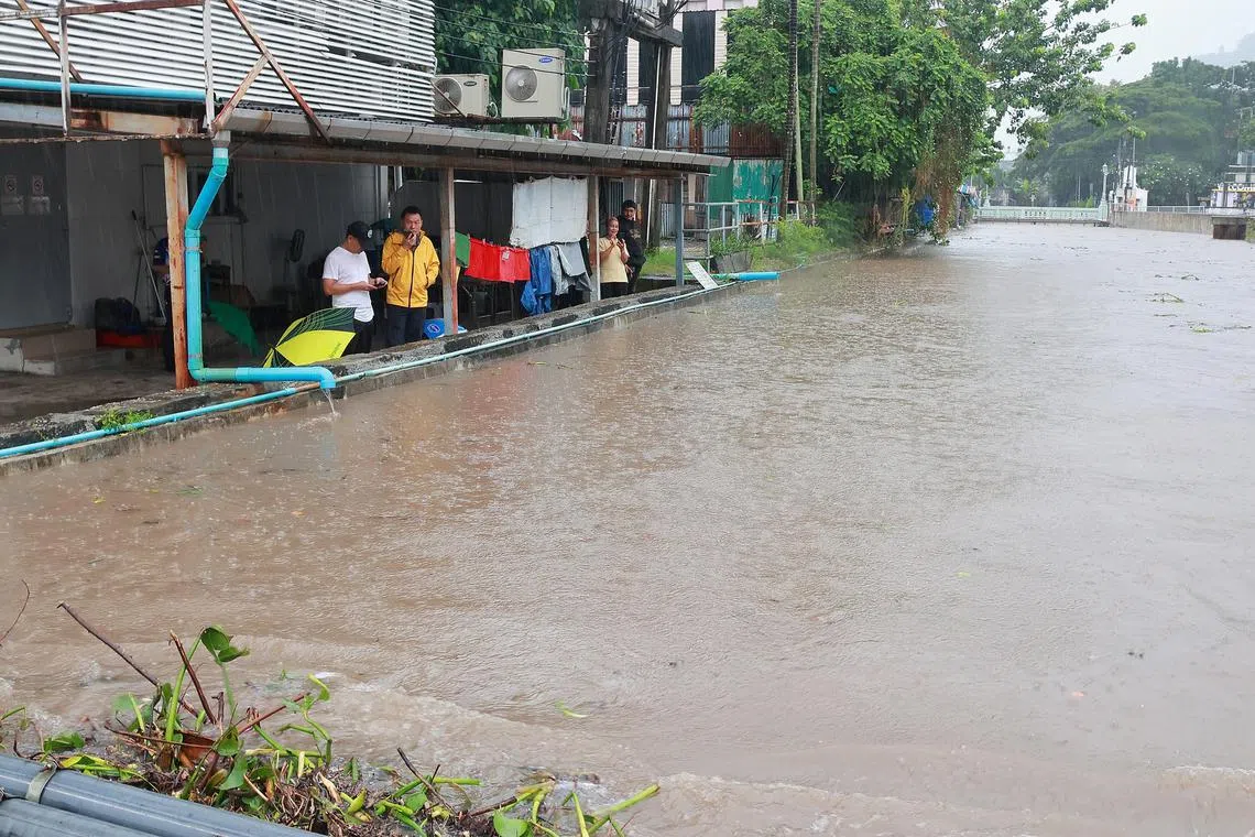 The Phuket City Municipality has advised residents living along the canal to move their belongings to higher ground.