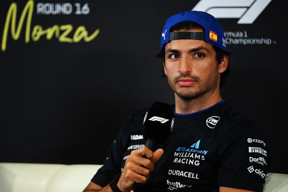 Formula One F1 - Italian Grand Prix - Autodromo Nazionale Monza, Monza, Italy - September 4, 2025 Williams' Carlos Sainz Jr. during the press conference REUTERS/Jennifer Lorenzini