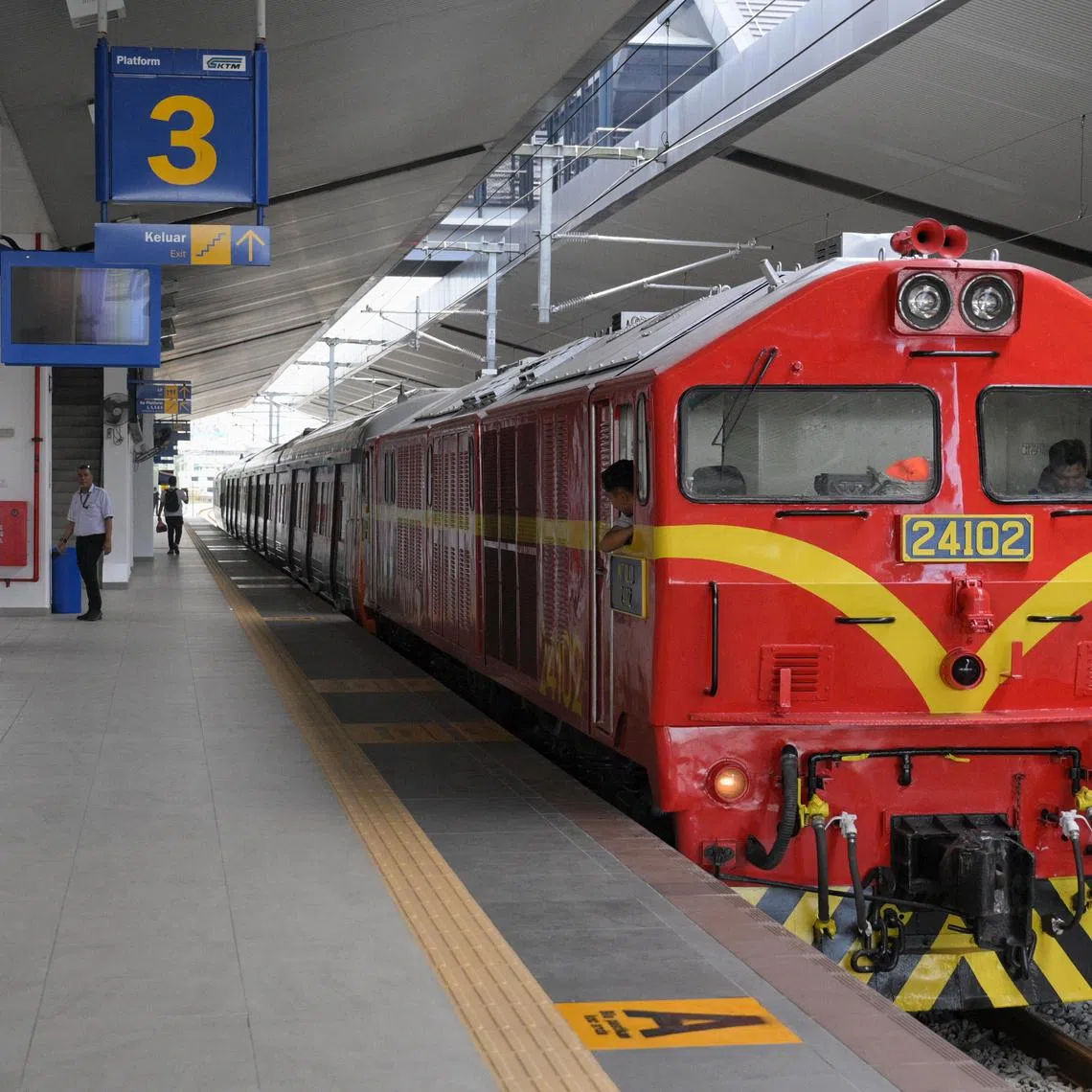 The KTM Shuttle Selatan, running on train tracks previously used only for freight, links commuters from JB Sentral to the two urban centres.