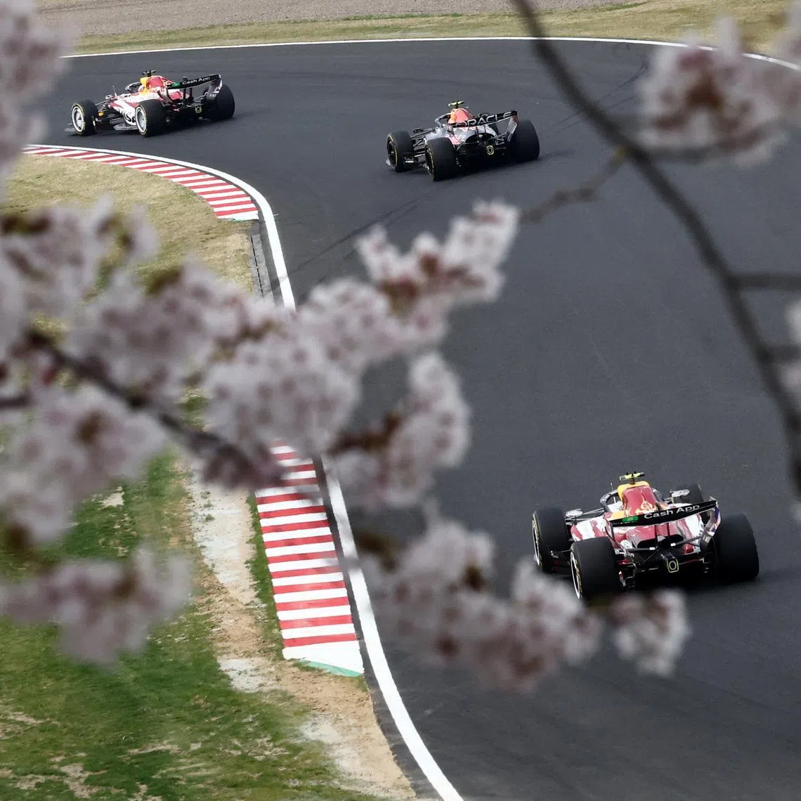 General view of Red Bull's Isack Hadjar and RB's Liam Lawson during the race.