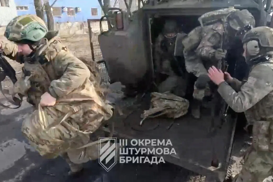 Ukrainian troops were repelling Russian attempts to develop the offensive thrust.