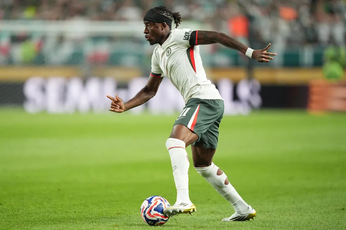 Jul 4, 2025; Philadelphia, Pennsylvania, USA; Chelsea FC forward Noni Madueke (11) controls the ball against SE Palmeiras in the second half during a quarterfinal match of the 2025 FIFA Club World Cup at Lincoln Financial Field. Mandatory Credit: Kyle Ross-Imagn Images/ File Photo