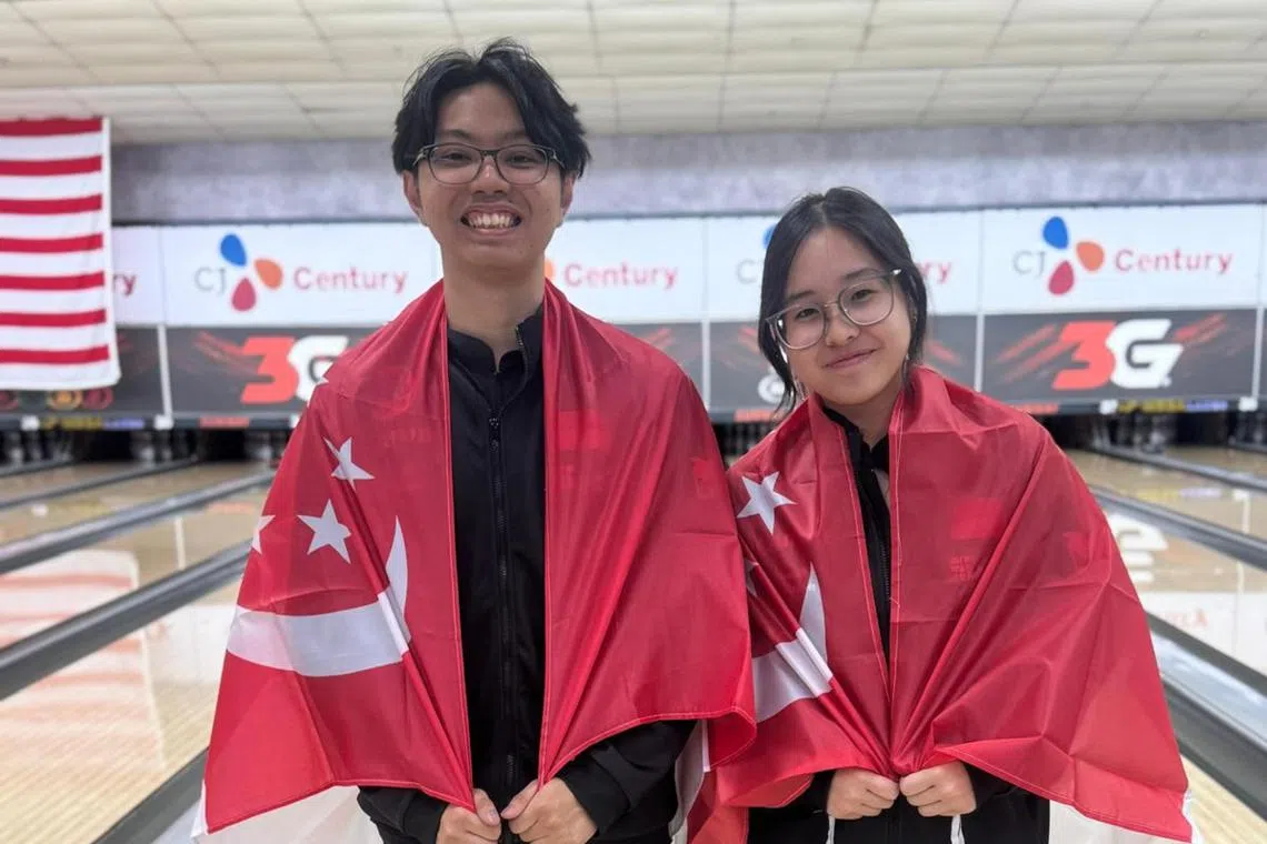 Aiman Lim (left) clinched the boys' singles title at the Asian Youth Tenpin Bowling Championships on Aug 22, while Hazel Tan won gold in the girls' singles event.