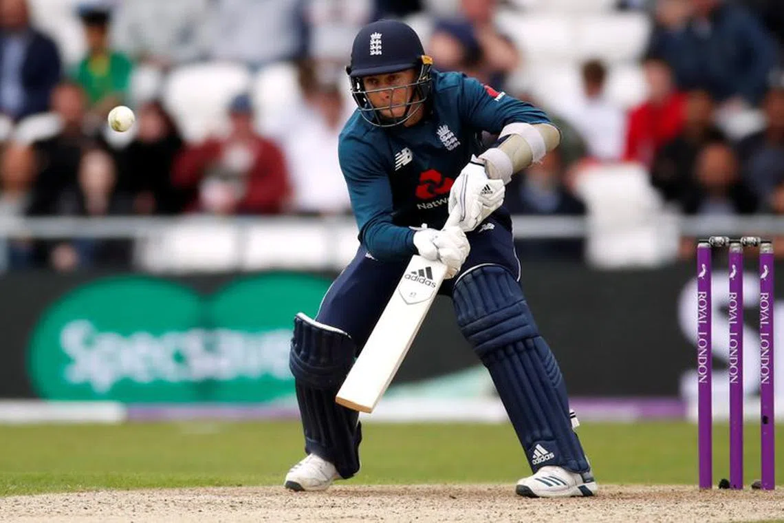 Cricket - Fifth One Day International - England v Pakistan - Emerald Headingley, Headingley, Britain - May 19, 2019   England's Tom Curran hits a six   Action Images via Reuters/Andrew Boyers/File Photo