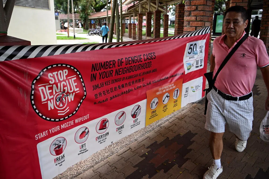 ST20230203_202390918418 Kua Chee Siong/ pixgeneric/ Generic pix of a banner alerting residents of a high number of dengue cases in the estate at Toa Payoh Lorong 4 on Jan 3, 2023.