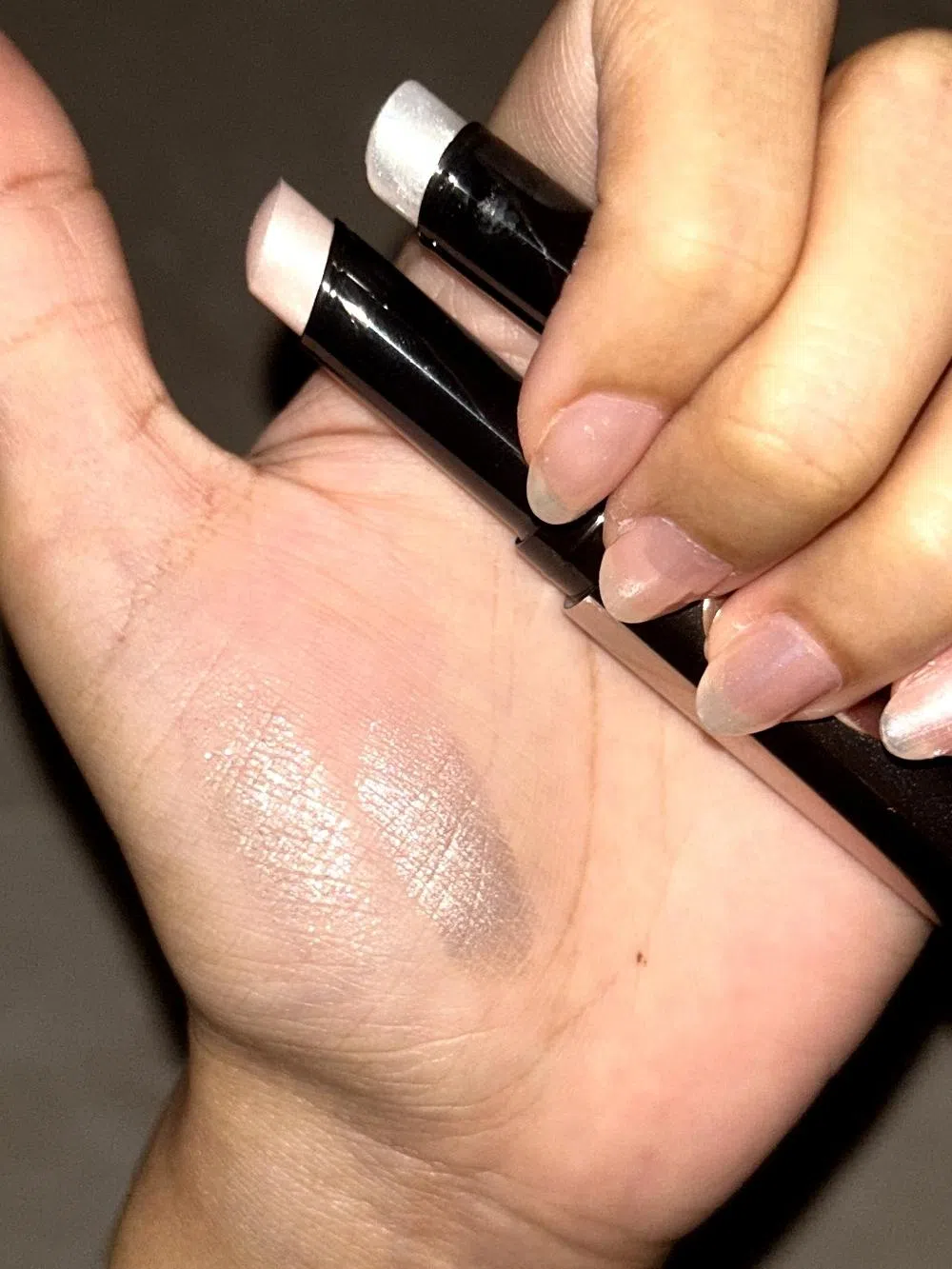 Joocyee review: Joocyee Jelly Highlighter Stick in Moon Dust and Sun Bath