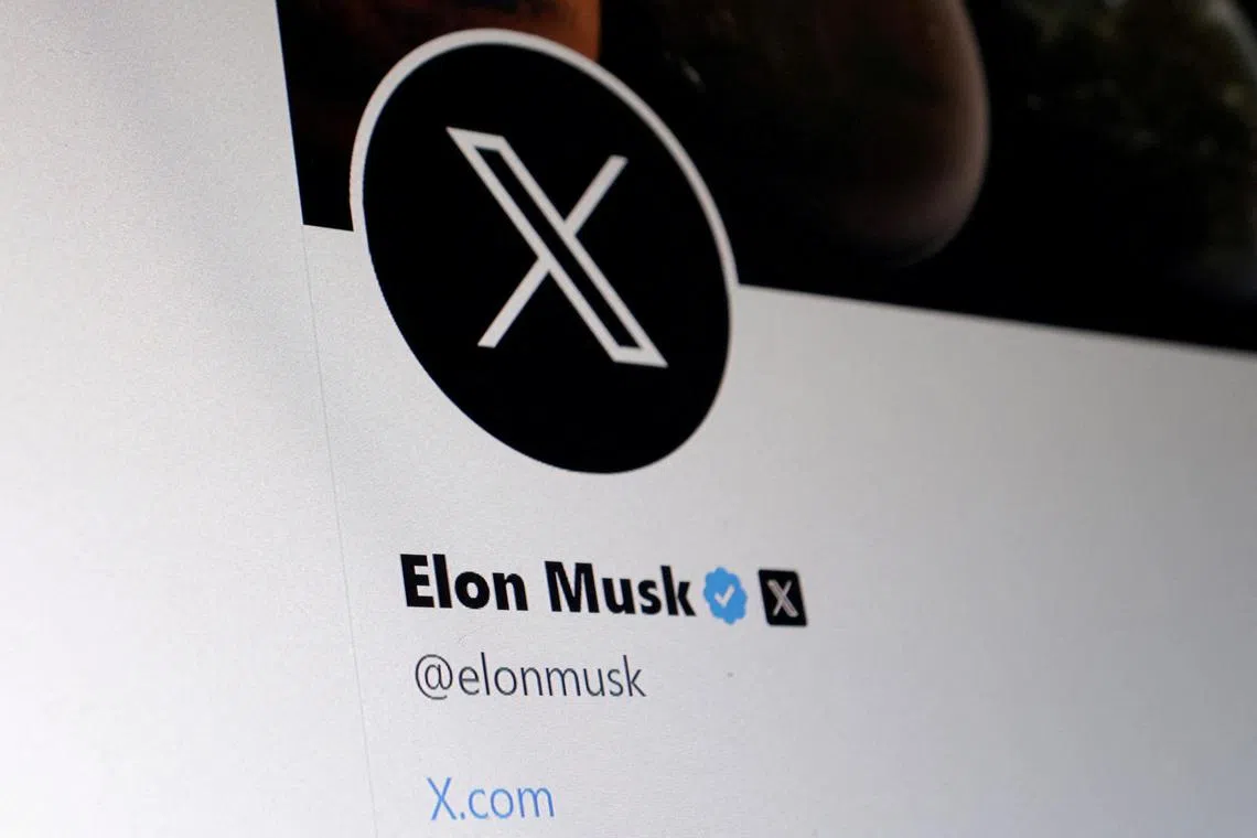 FILE PHOTO: Elon Musk Twitter account is seen in this illustration taken, July 24, 2023. REUTERS/Dado Ruvic/Illustration/File Photo