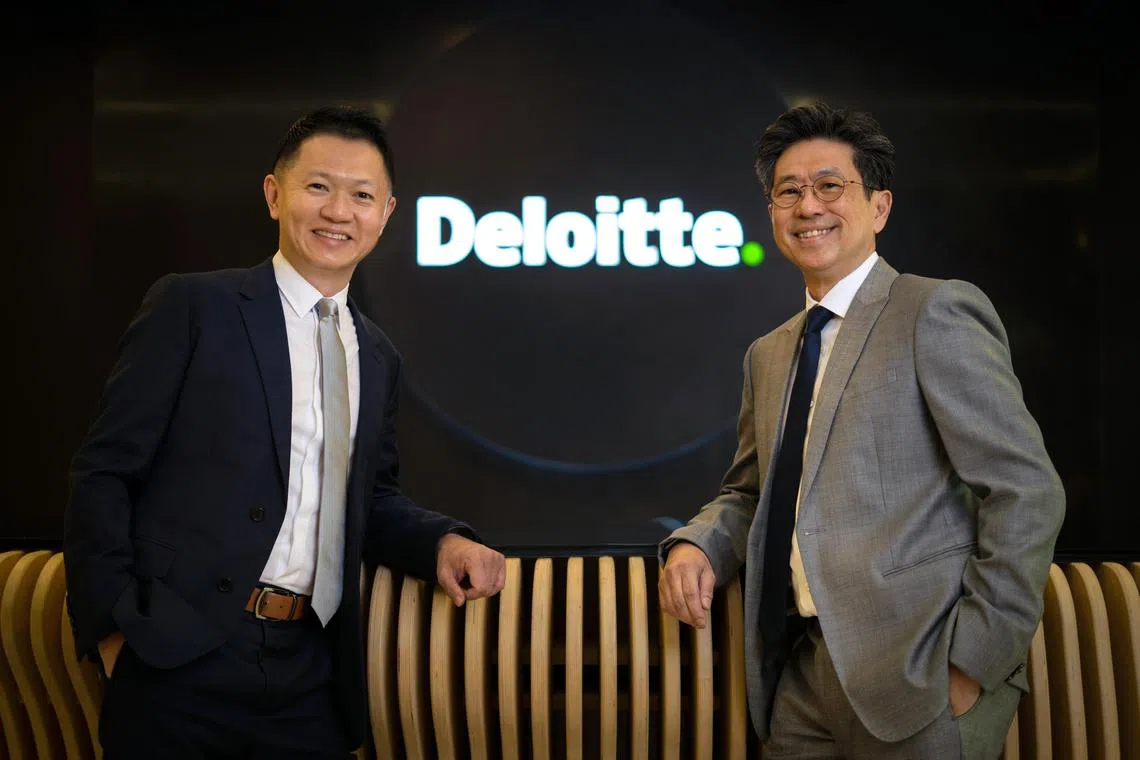 kbcfo20 - Deloitte will double its Singapore headcount by 3,000 in the next five years, said its in-coming South-east Asia CEO Eugene Ho, who takes over from two-term CEO Philip Yuen on 1 June.



Credit: Deloitte