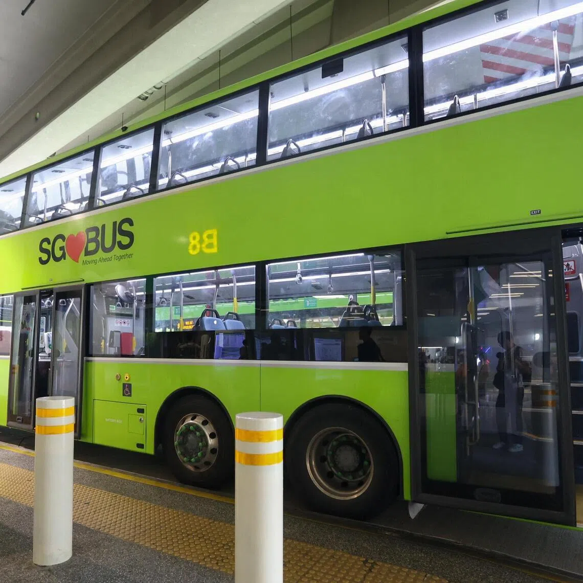 ST20260430_202610800697/Jasel Poh/esbus

A route 969 bus with three doors at Woodlands Bus Interchange on April 30, 2026.