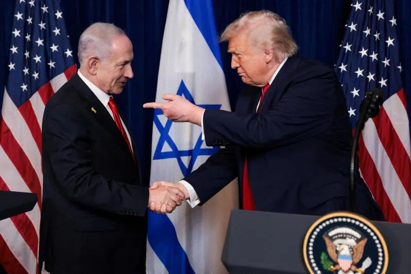 Israeli Prime Minister Benjamin Netanyahu and US President Donald Trump at their December 2025 meeting in Florida. Despite their close ties, American public is turning against Israel..