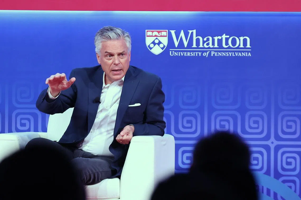 Former US Ambassador Jon M. Huntsman Jr. called the lack of dialogue between the US and China an unacceptable crisis. 