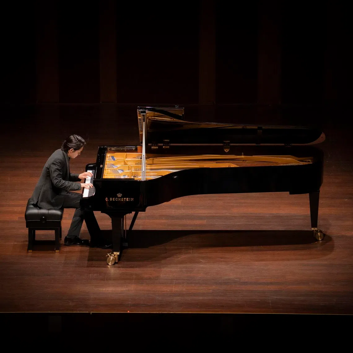 German pianist Ron Maxim Huang gave a recital at the Victoria Concert Hall on May 29.