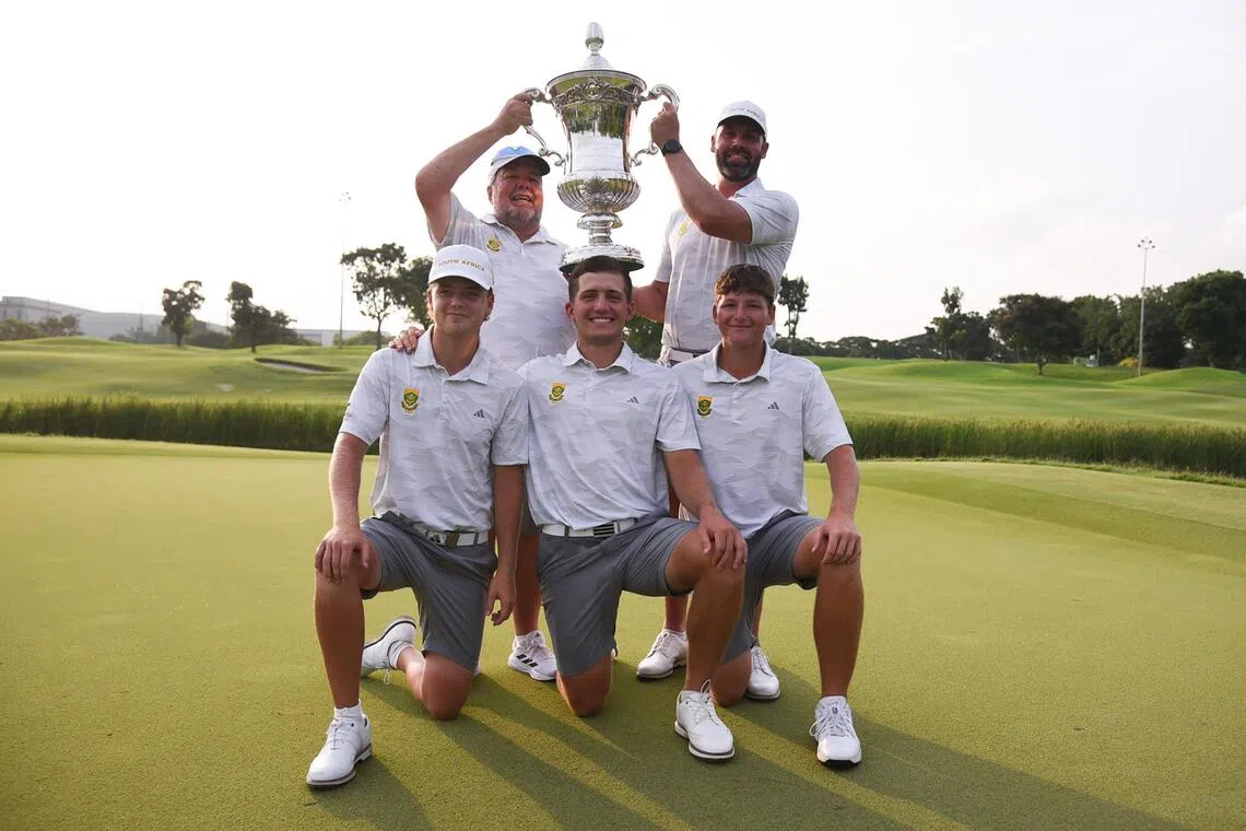 (clockwise from bottom left) South Africa players Charl Barnard, Christiaan Maas and Daniel Bennett, coach Peet Van Schalkwyk and captain Gavin Groves celebrate a historic World Amateur Team Championships’ men’s tournament victory.