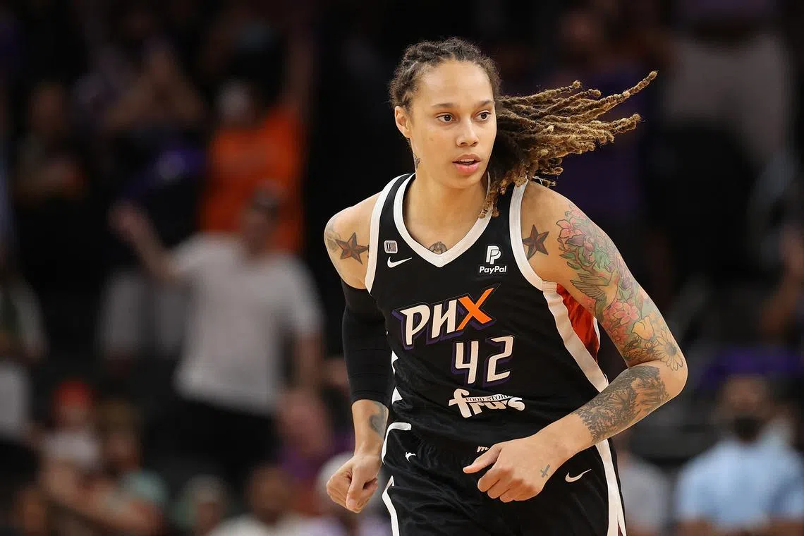 Brittney Griner signed the deal to return to Phoenix Mercury since they selected her with the first pick in the 2013 draft.