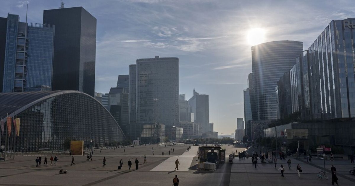 Worse than Greece? Financial markets are singling out France for a 2010-style sovereign debt crisis
