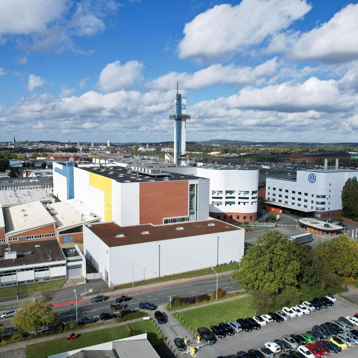 FILE PHOTO: A drone view of a plant of German carmaker Volkswagen in Osnabrueck, Germany October 7, 2024. REUTERS/Erol Dogrudogan/File Photo