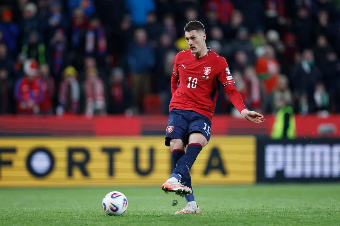 Soccer Football - FIFA World Cup - UEFA Qualifiers - Semi Final - Czech Republic v Republic of Ireland - Fortuna Arena, Prague, Czech Republic - March 26, 2026  Czech Republic's Patrik Schick scores a penalty during a penalty shootout REUTERS/David W Cerny