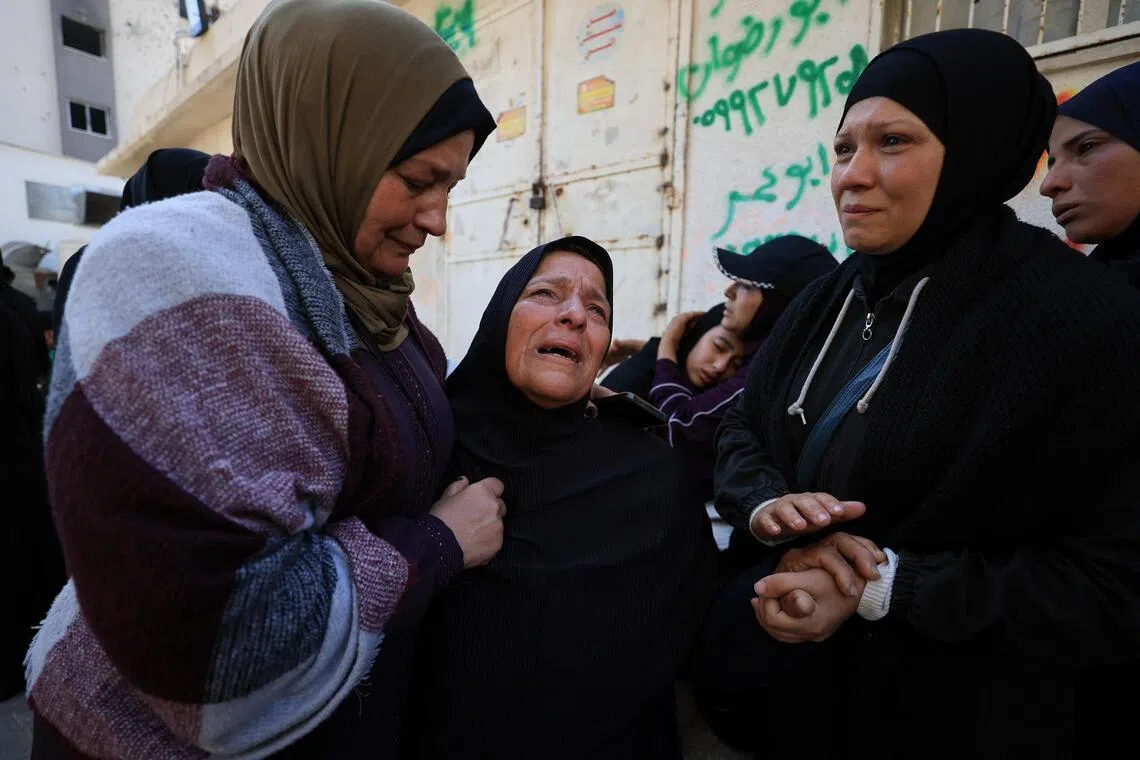 At least 800 Palestinians have been killed since an October 2025 ceasefire took affect, according to local medics.