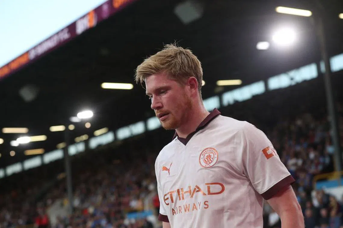 Soccer Football - Premier League - Burnley v Manchester City - Turf Moor, Burnley, Britain - August 11, 2023 Manchester City's Kevin De Bruyne after being substituted due to injury REUTERS/Scott Heppell/File Photo