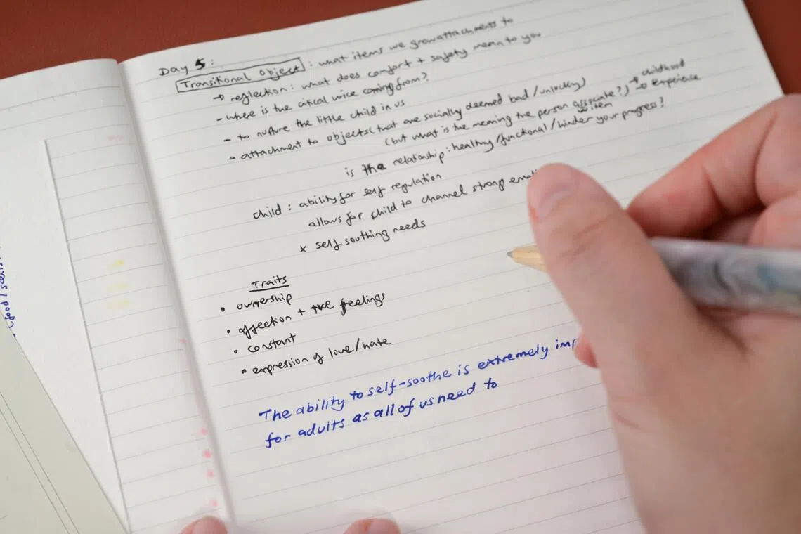 8 in 10 Japanese want to keep writing by hand despite very little opportunity to do so