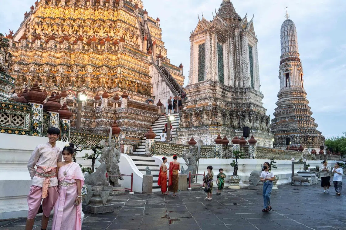 By working remotely from Thailand, digital nomads can contribute to the local economy through spending at vendors, restaurants and tourist attractions.