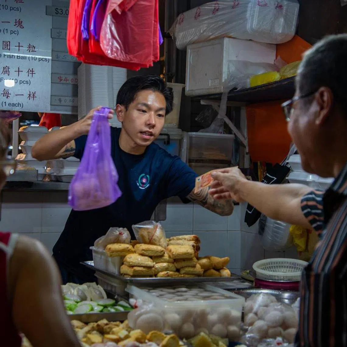 .


Credit - Courtesy of Mr Delonix Tan