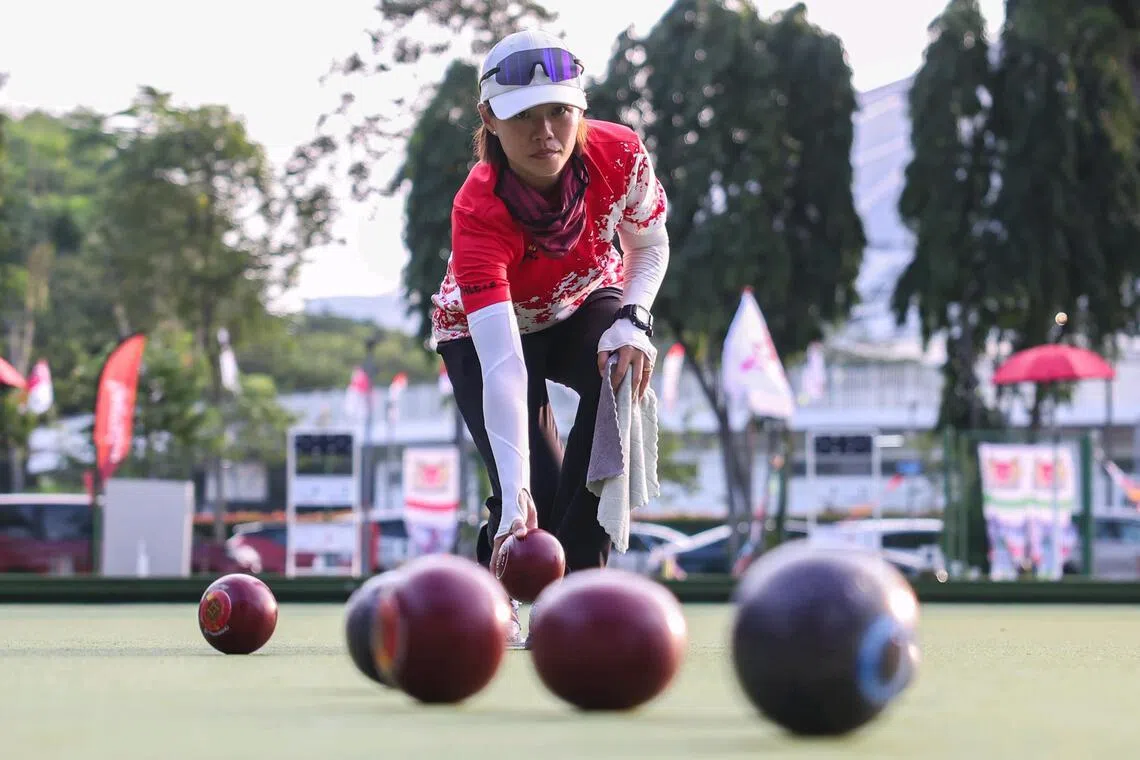 Singapore lawn bowler Serena Tiong, 38, training at Kallang Lawn Bowl on July 9, 2026. ST PHOTO: BRIAN TEO