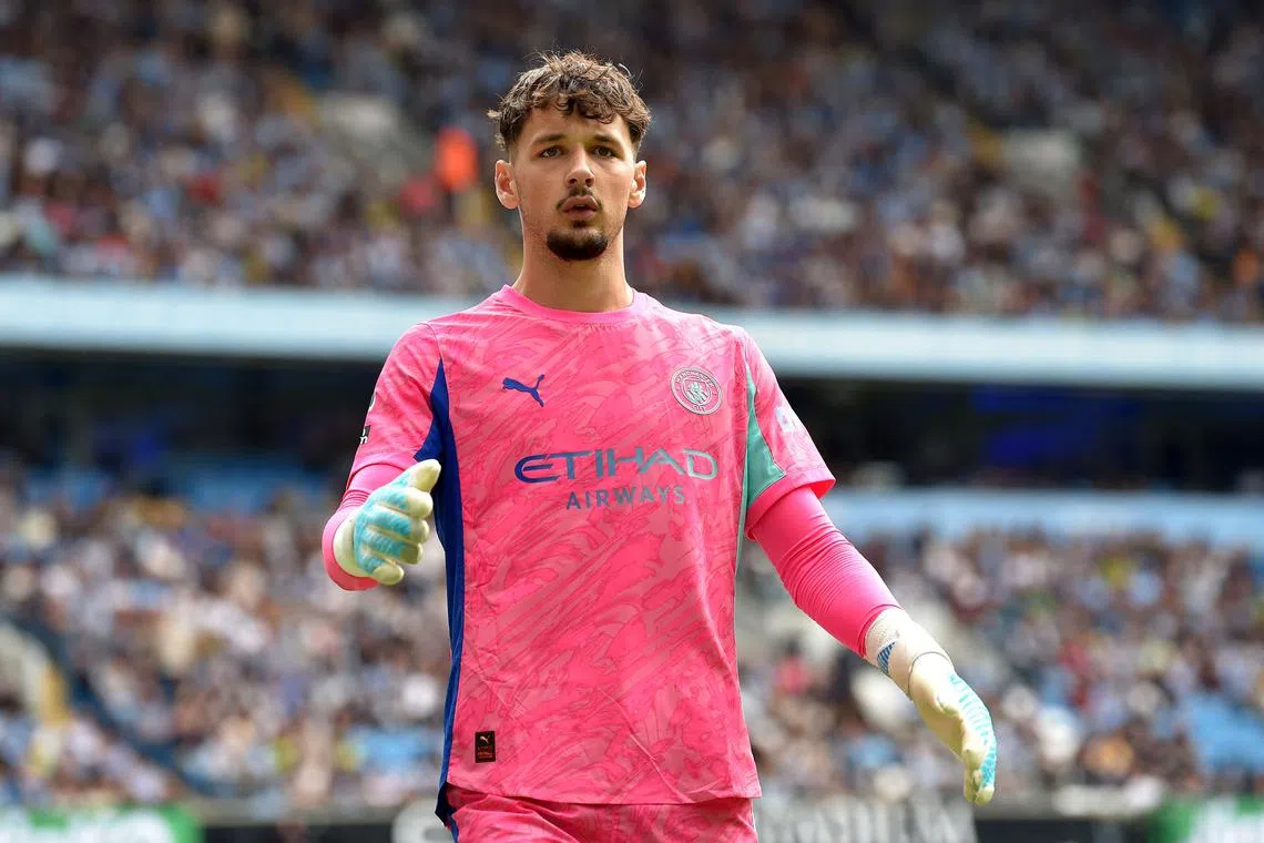 FILE PHOTO: Soccer Football - Premier League - Manchester City v Tottenham Hotspur - Etihad Stadium, Manchester, Britain - August 23, 2025  Manchester City's James Trafford REUTERS/Peter Powell/File Photo
