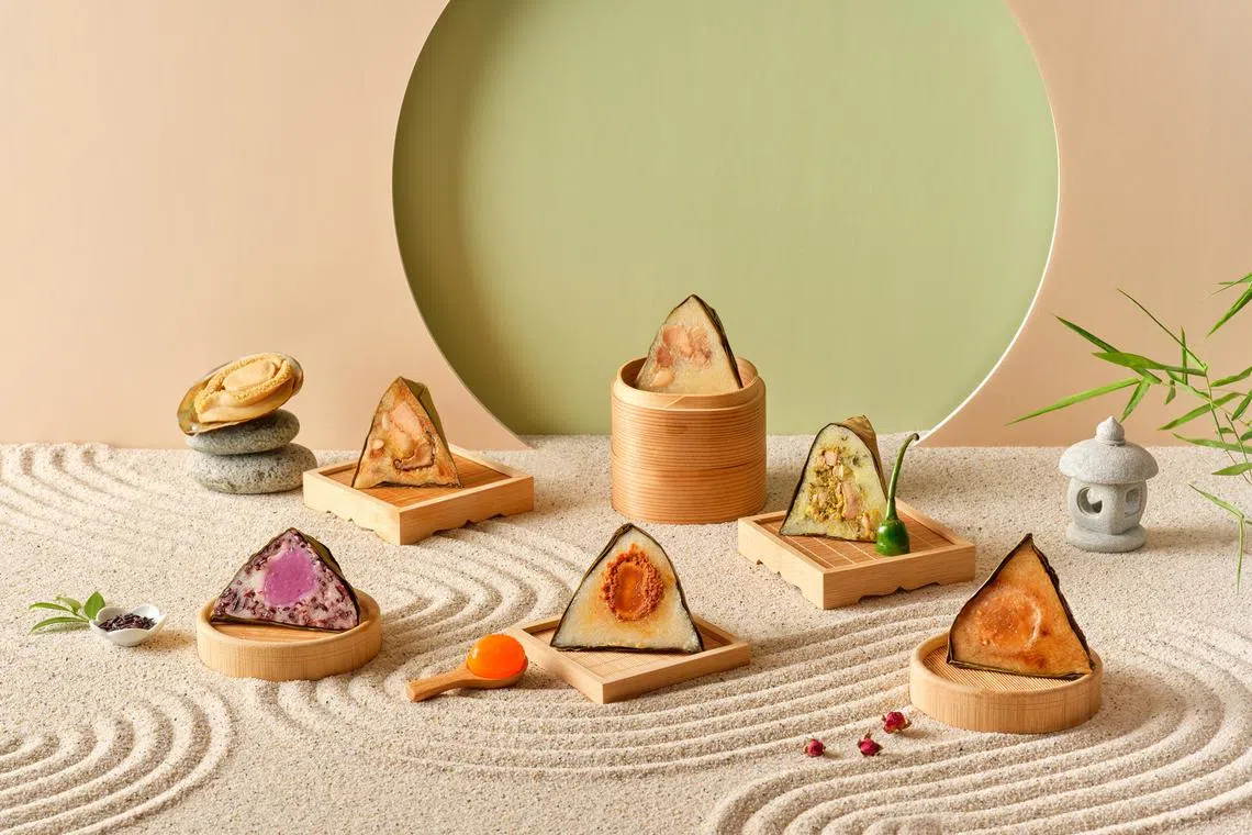 eqdumpling17 - Heritage of Asia Rice Dumpling Gift Set

Source and copyright: Shangri-La Singapore