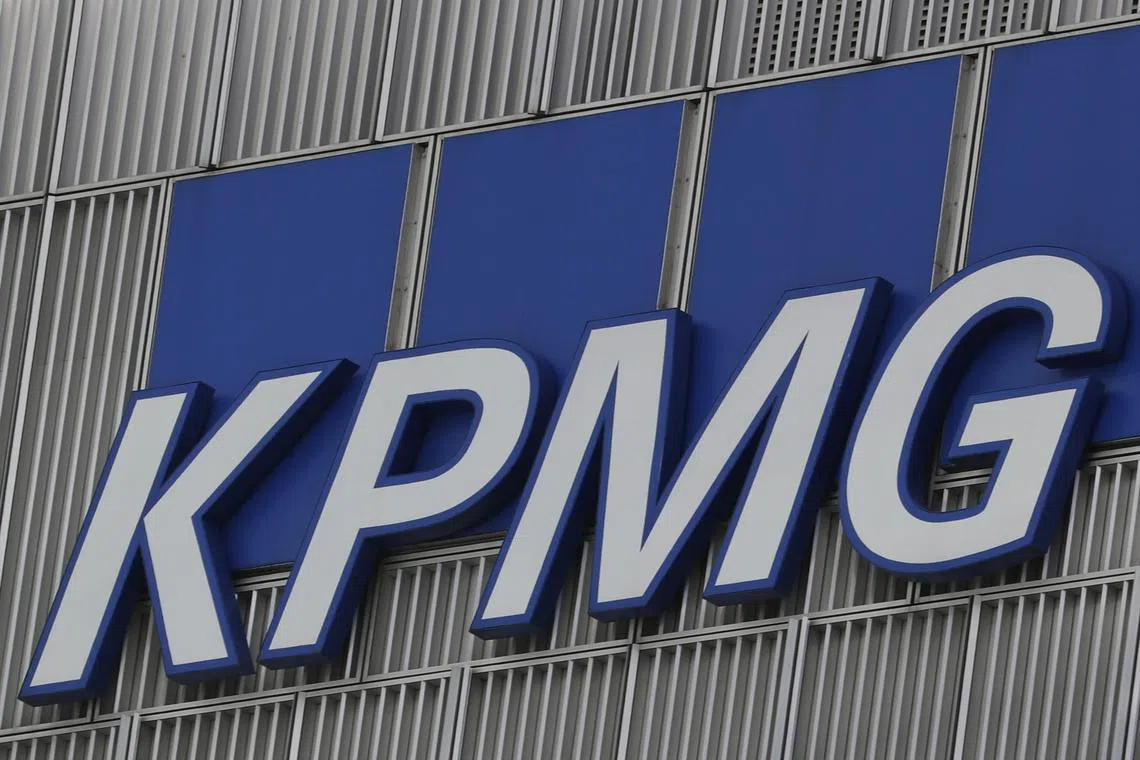 KPMG says United Holdings and its directors has potentially breached several listing rules involving the group's proposed acquisition announced in 2017, among others.