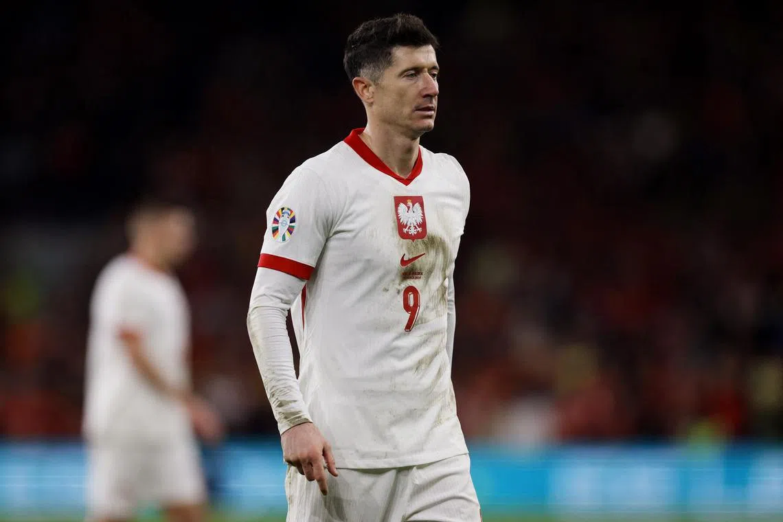 FILE PHOTO: Soccer Football - Euro 2024 Qualifier - Play-Off - Wales v Poland - Cardiff City Stadium, Cardiff, Wales, Britain - March 26, 2024 Poland's Robert Lewandowski Action Images via Reuters/Andrew Couldridge/File Photo