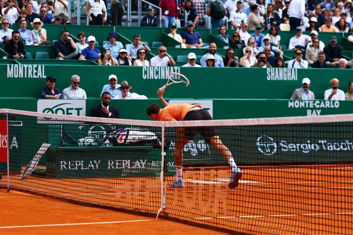Tennis - ATP Masters 1000 - Monte Carlo Masters - Monte Carlo Country Club, Roquebrune-Cap-Martin, France - April 8, 2026 Russia's Daniil Medvedev reacts during his round of 32 match against Italy's Matteo Berrettini REUTERS/Manon Cruz