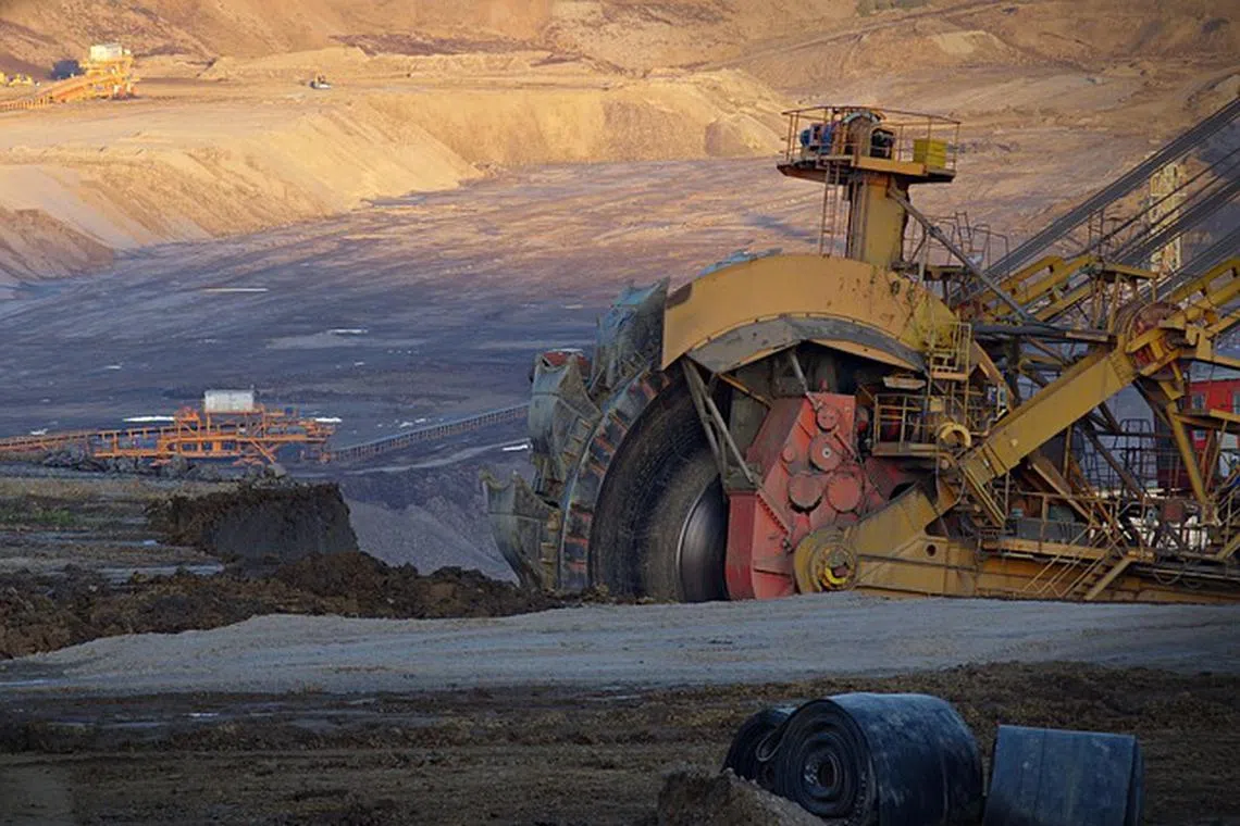 Young European backpackers are being lured by social media to Australia for mining jobs, which pay more than A$100,000 a year – exceeding the country’s median salary.