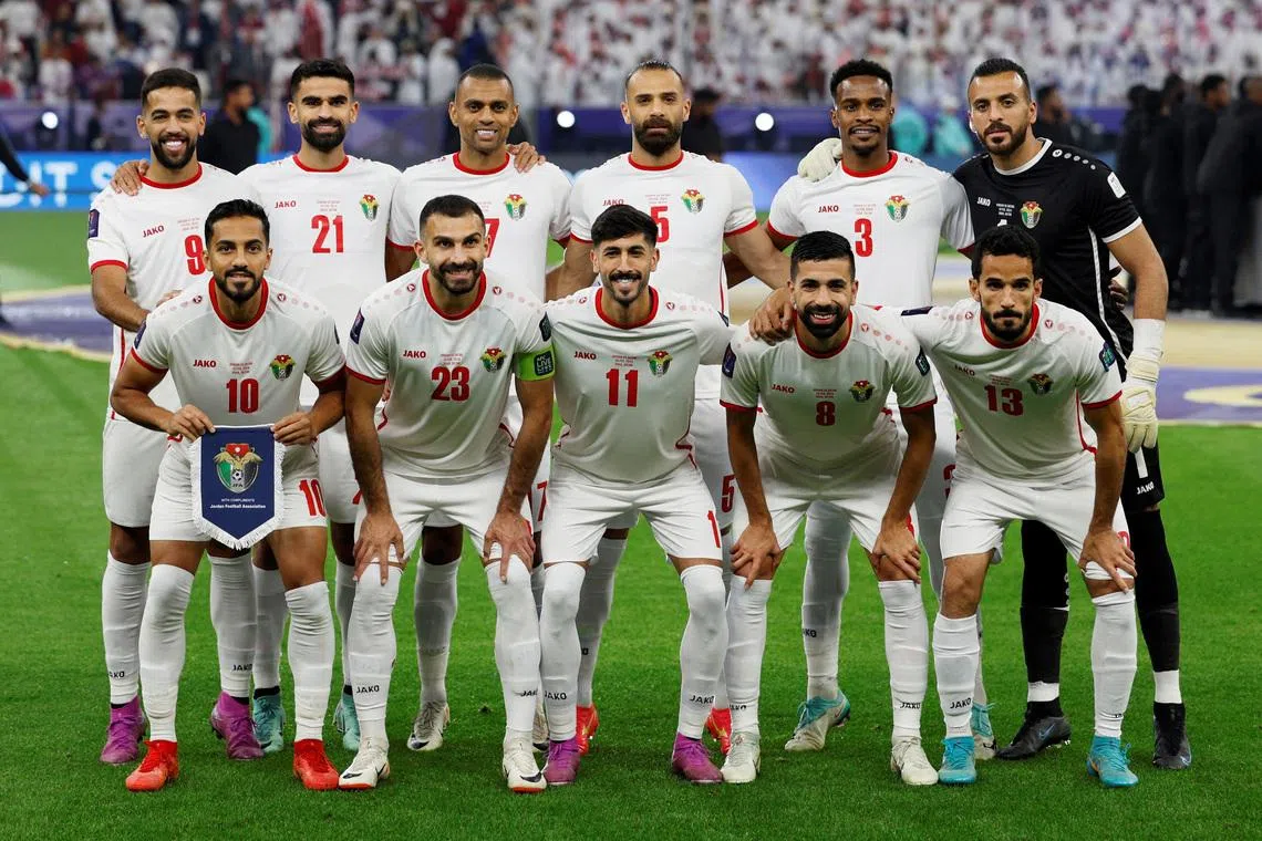 FILE PHOTO: Soccer Football - AFC Asian Cup - Final - Jordan v Qatar - Lusail Stadium, Lusail, Qatar - February 10, 2024 Jordan players pose for a team group photo before the match REUTERS/Thaier Al-Sudani/File Photo