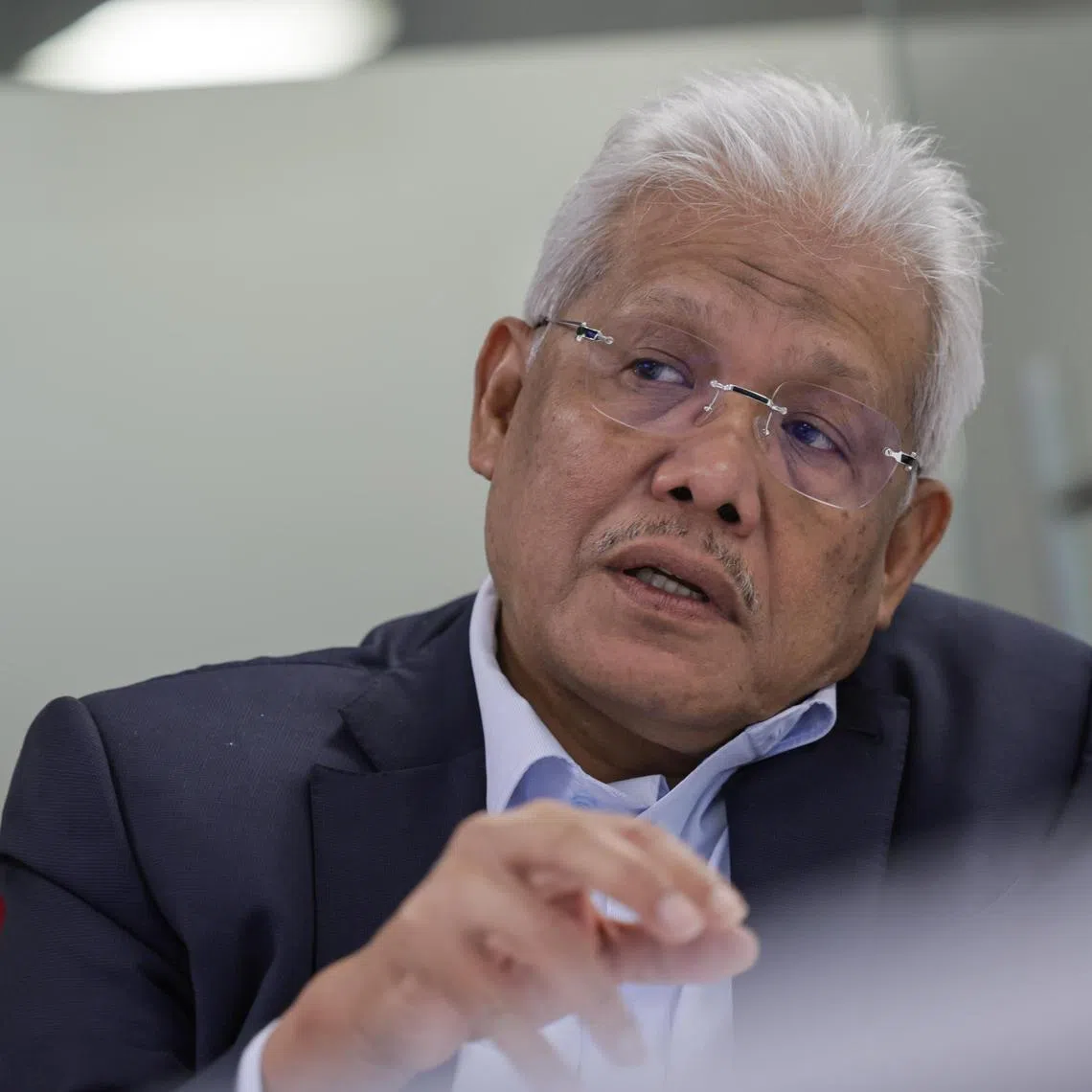 ST20250522_202595400999: Gin Tay/ sthamzah/ Shannon Teoh/
Malaysia's Leader of the Opposition Hamzah Zainudin (in photo) in an interview with Shannon Teoh, The Straits Times’ Malaysia bureau chief at News Centre on May 22, 2025.