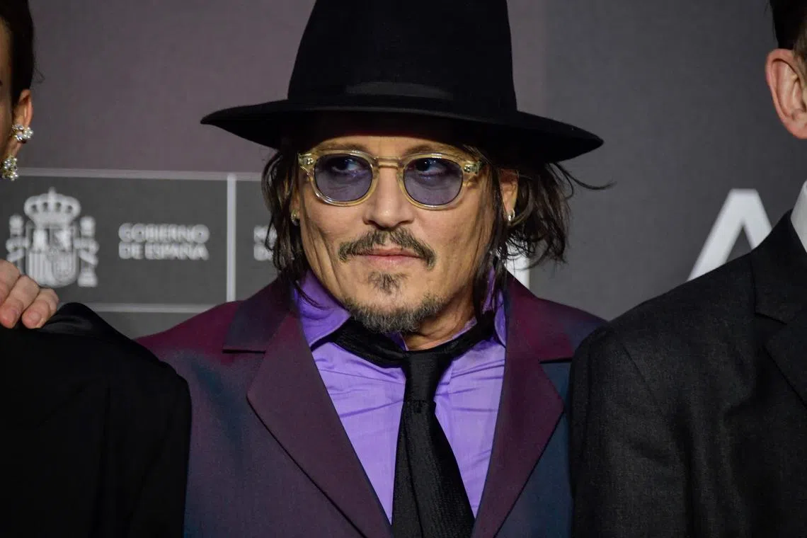 Johnny Depp told his fans that the official accounts on Instagram, Facebook and TikTok are his only accounts.
