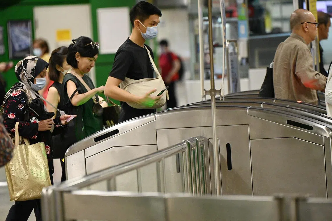 Pixgeneric / generic picture of commuters tapping in at Novena MRT Station on 9 September 2024. Each train and bus ride will cost adults who pay by card 10 cents more from Dec 28, as public transport fares climb by 6 per cent. Concessionary fares for seniors, students, people with disabilities and low-wage workers who pay by card will rise by four cents for each journey, the Public Transport Council (PTC) said on Sept 9 after its yearly review of bus and train fares.