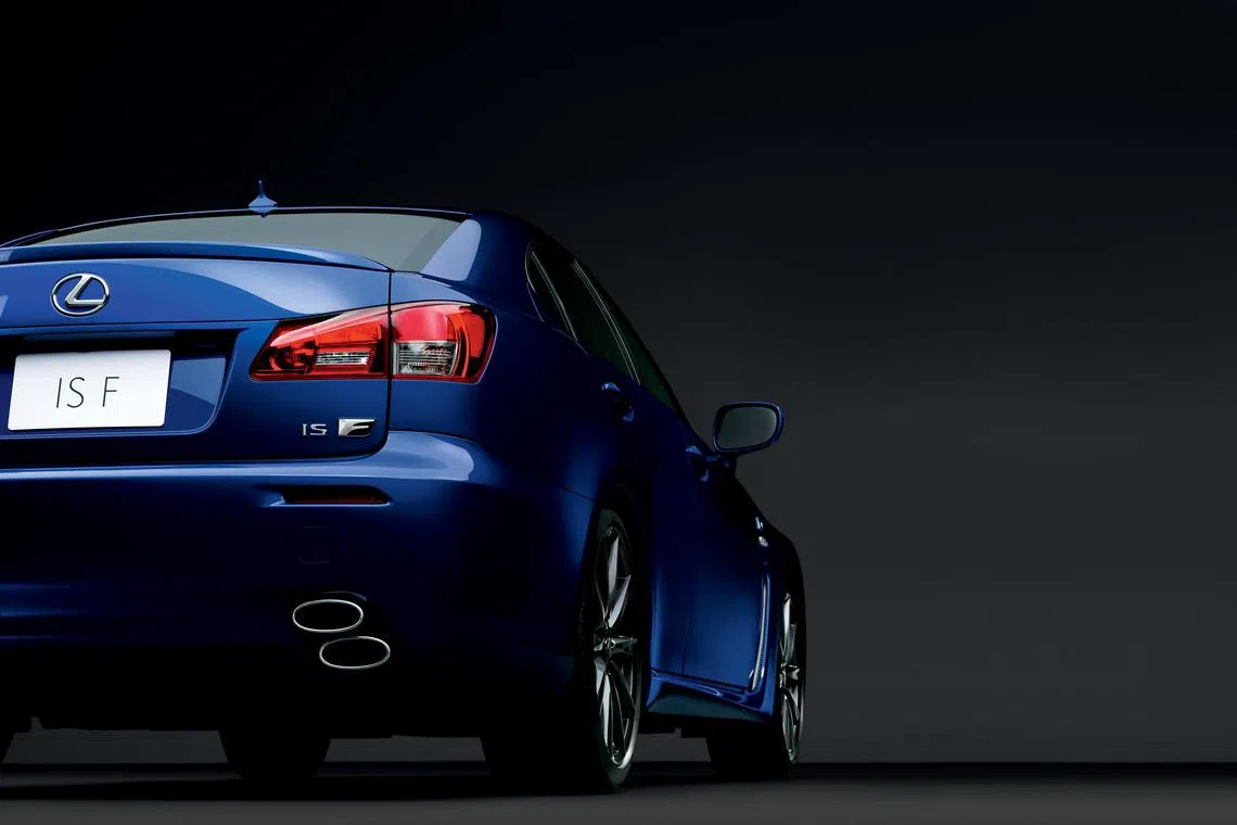 Lexus IS F.