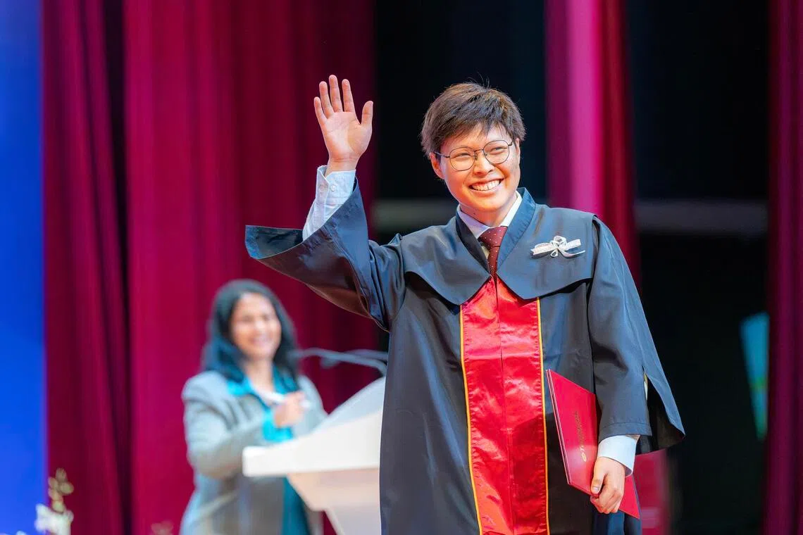 cyegrad - Mr Joash Tan Zhe Xian graduated with a Diploma in Computer Engineering from Temasek Polytechnic


CREDIT: TEMASEK POLYTECHNIC