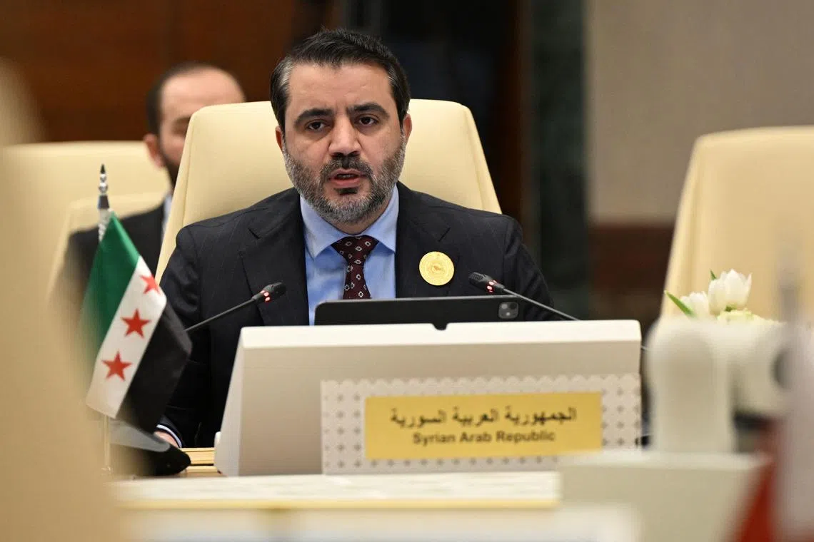 Sources said it was not clear whether Syrian Foreign Minister Asaad al-Shibani, together with the country's finance minister and central bank governor, had received visas to enter the US.
