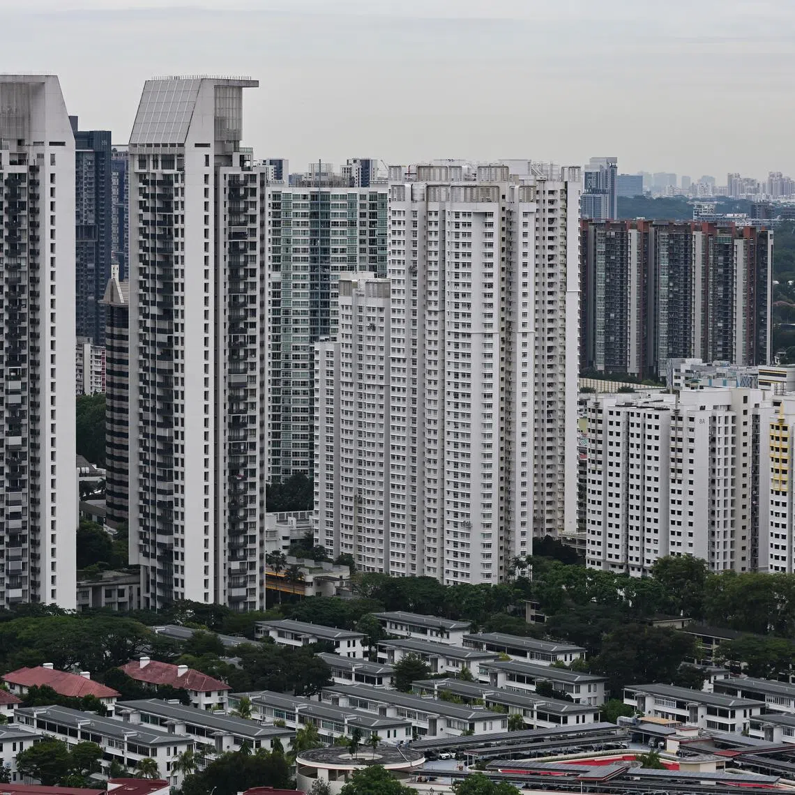 While buyers are free to hold their stakes in a 99-to-1 arrangement, the transaction could be illegal if the decoupling was undertaken to avoid paying more tax.

(ST PHOTO: LIM YAOHUI)